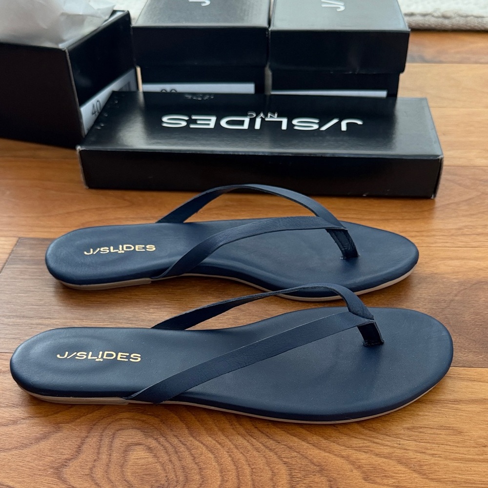 J/Slides Cuomo Navy blue leather Flip Flop Sandals - Picture 3 of 5
